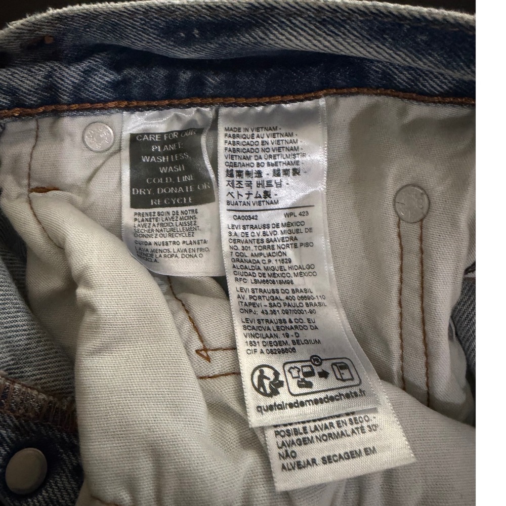 Free People Levis 501 90s Selvedge Denim Jeans Light Wash Straight Leg W31 NWT - Picture 12 of 13